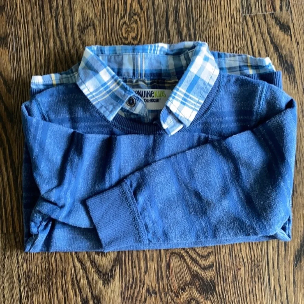 EUC Boys Button Down Shirts size 3T